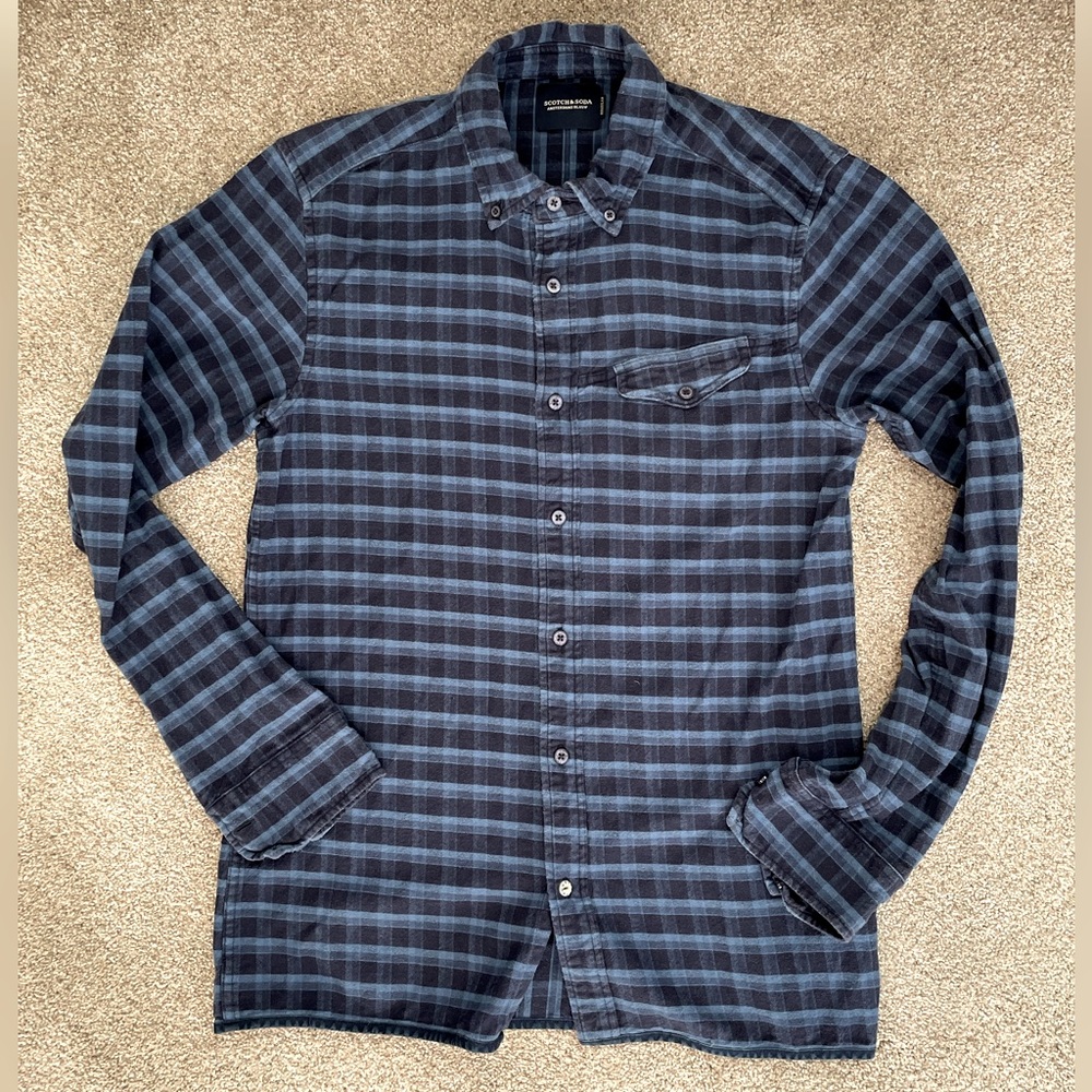 Men’s Maison Scotch & Soda blue plaid button down.